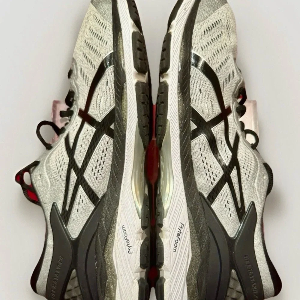 ASICS Men’s Size 10.5 Dynamic Duomax T749N Running Shoes Silver & Black GREAT - Picture 16 of 16